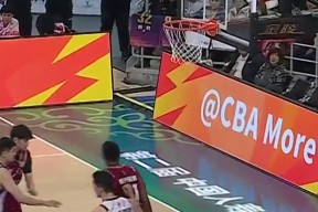 包含今晚山东男篮调整名单以备NBA总决赛Ning连续二十场比赛得分超过回归赛场，连对手都承认：集结日造点机会的词条